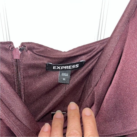 Express NWT High Low Satin Ruffle Sleeveless Burgundy Dress XL - Picture 6 of 6